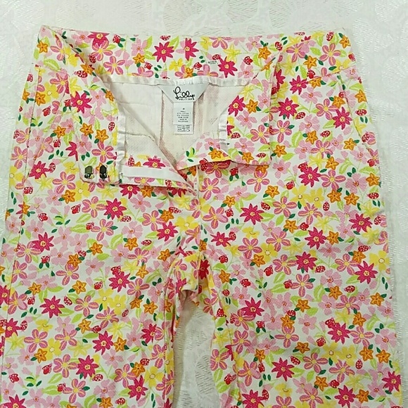 LILLY PULITZER Floral Capri Pants Size 4 - Picture 2 of 7